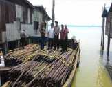 Angkut Ribuan Kayu Bakau  Dua Kapal Diamankan, Awak Kapal Kabur