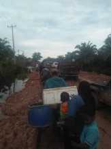 Prihatin Kondisi Jalan di Basilam Baru