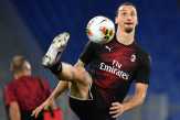Ikut Promosikan Jersey Baru Milan, Apakah Ibrahimovic Layak Dipertahankan?