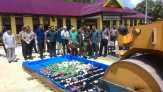 Polres Meranti Musnahkan Ratusan Botol Miras Impor Ilegal