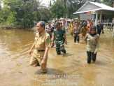 Satu Ton Beras untuk Korban Banjir di Pangean Kuansing