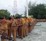 Hari Pertama Kerja Pasca Libur Lebaran, Bupati Kumpulkan SKPD di Lapangan