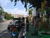 Satpol PP Bengkalis Bongkar Paksa Baliho Kadaluarsa