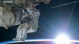 NASA Ungkap Alasan Spacewalk Wanita Gagal Gara-gara Baju
