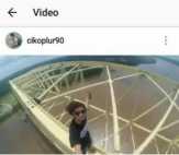 Selfie di Puncak Jembatan Teluk Masjid-Siak Mengundang Reaksi Netizen