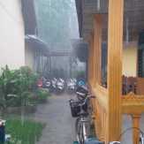 Akhirnya Pagi Ini Tembilahan Diguyur Hujan Lebat
