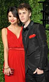Justin Beiber Dukung Penuh Selena Gomez Hadapi Lupus