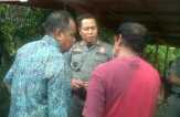 Satpol PP Tertibkan Warung Liar di Simpang 4 Jalan Seminai Pematan