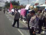 Kunjungi Riau, Lima Petinggi Negara Disambut dengan Demo
