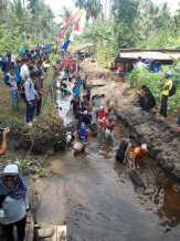 Bakaroh, Tradisi Unik Menangkap Ikan Warga Sungai Intan, Inhil