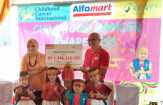 Terkumpul Rp1,24 Miliar, Alfamart Serahkan Donasi Konsumen ke Yayasan Kasih Anak Kanker Indonesia