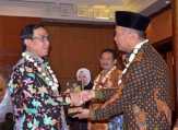 Bupati Inhil Terima Penghargaan Kawastara Pawitra dari Kemendikbud