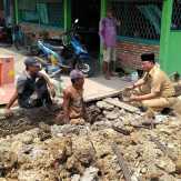 Bupati Suyatno Tinjau Pekerjaan Drainase