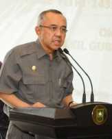 Gubernur Riau Rapat Tertutup Dengan Seluruh Kepala SKPD