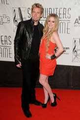 Setelah Dua Tahun Menikah, Avril Lavigne dan Chad Kroeger Memutuskan untuk Bercerai