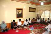 Bupati Bertakziah ke Kediaman Almarhum Kadispenda Inhil