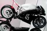 Ducati 916 'Adopsi' Gaya Nike Air Jordan