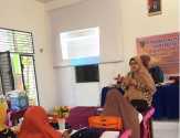 Dosen UIR Latih Guru Menyusun Rubrik Penilaian di Kampar
