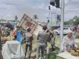 Satpol PP Pekanbaru Tertibkan Pkl Pasar Pagi Arengka dan Reklame Ilegal