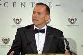 Tony Abbott 'Ajari' Negara Eropa Tutup Perbatasan Bagi Pengungsi