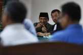 Saksi tak Fasih Bahasa Indonesia, Sidang Fuad Amin Dihadiri Penerjemah Bahasa Madura