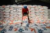 20.000 Ton Beras Bulog Dijual Murah