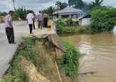 Jalan Lintas Rengat-Tembilahan Tak Kunjung Diperbaiki