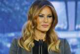 Melania Trump Marah Putranya Disebut dalam Sidang Pemakzulan