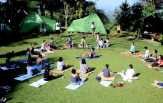 Lokasi Idaman untuk Yoga di Alam
