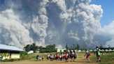 Sinabung Erupsi, Kolom Abu Capai 2.000 Meter