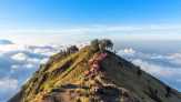 Jalur Pendakian Rinjani Dibuka Terbatas