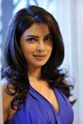 Priyanka Chopra Segera Putuskan Bintangi Film Bollywood