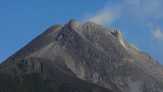 Merapi Keluarkan Guguran Awan Panas, Berpotensi Hujan Abu