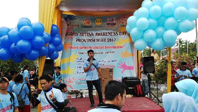 Acara World Autism Awareness Day Berlangsung Meriah, Diikuti Ribuan Peserta