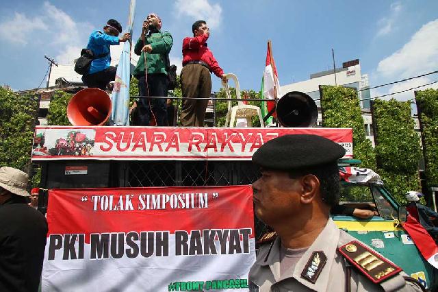 Front Pancasila Tentang Simposium Nasional 1965