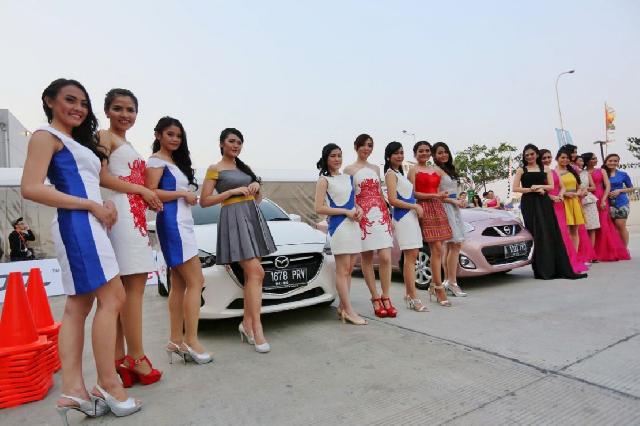 Para SPG Cantik Belajar Safety Driving