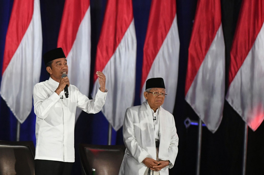 Jokowi: Mekaar, Kredit UMi Bantu Perempuan Produktif