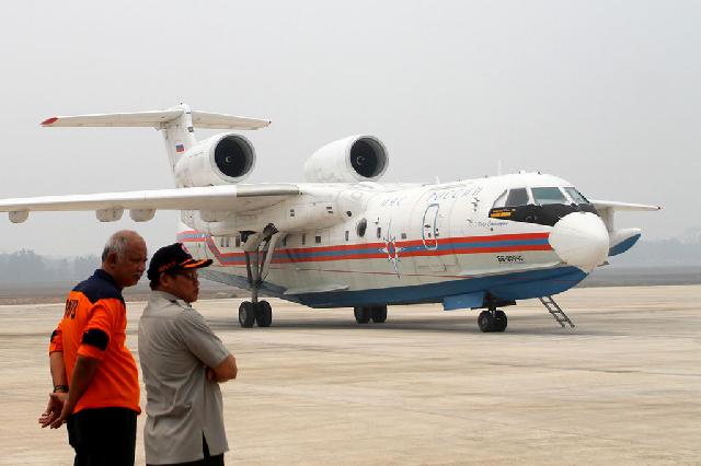 Bantu Padamkan Kebakaran Hutan, Pesawat Rusia Tiba di Palembang 