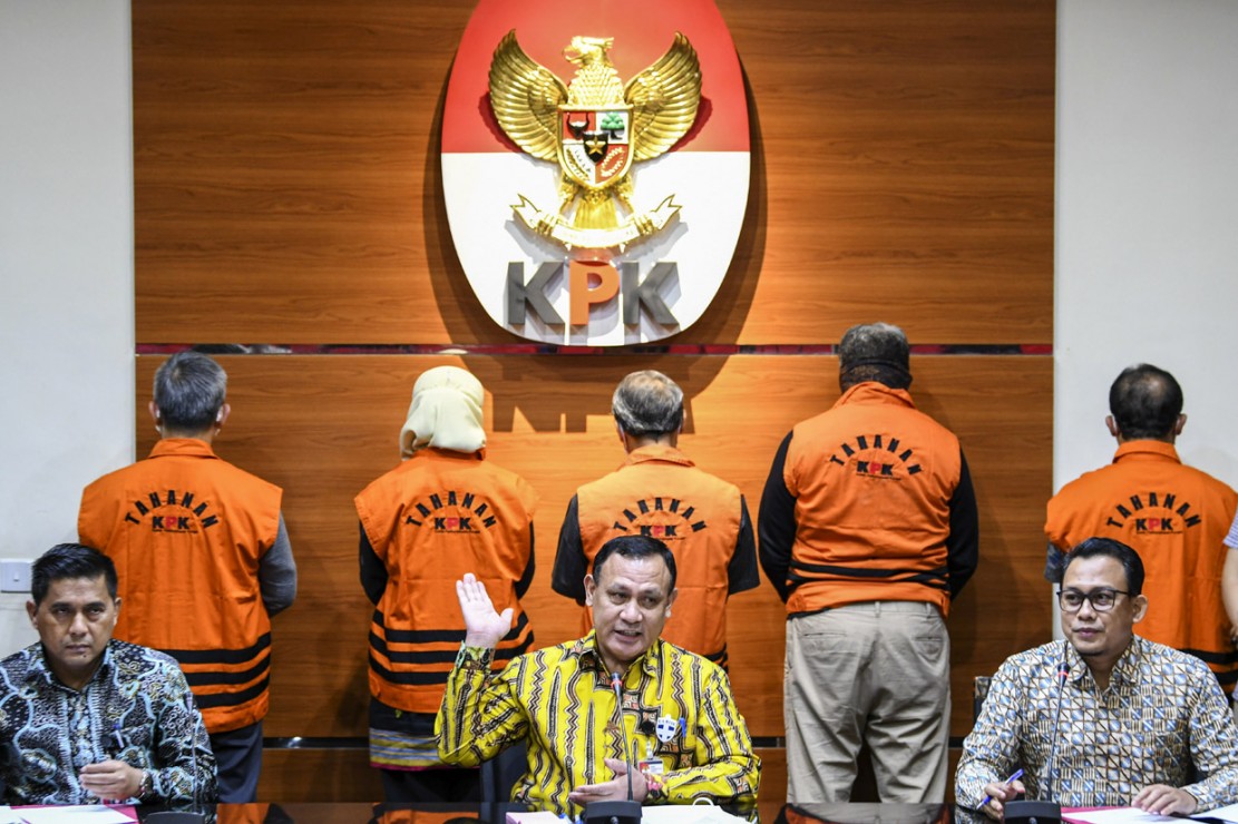 KPK Tahan 5 Tersangka Kasus Proyek Fiktif Waskita Karya
