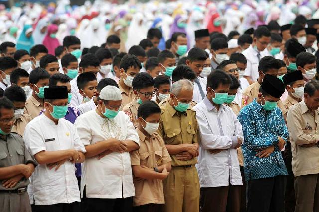 Salat Istisqa di Tengah Kabut Asap