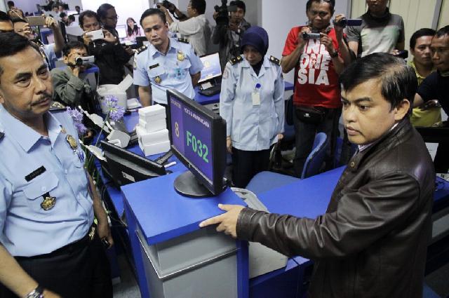 Antisipasi Pungli, Pejabat Kemenkumham Sidak Kantor Imigrasi Surabaya