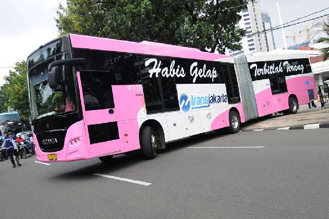 10 Bus TransJakarta Khusus Perempuan Diluncurkan