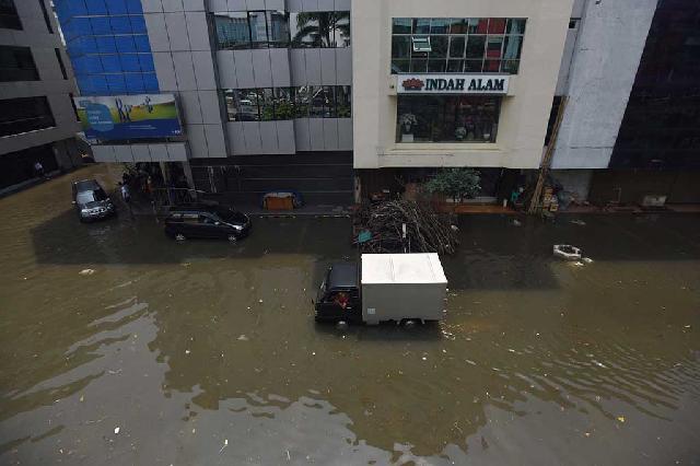 Banjir Genangi ITC Mangga Dua 