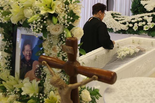 Musisi Jazz Legendaris Ireng Maulana Tutup Usia 